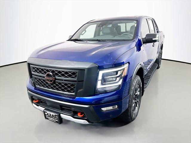 2024 Nissan TITAN Crew Cab PRO-4X 4x4