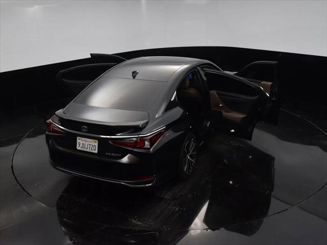 2024 Lexus ES 300h ES 300h