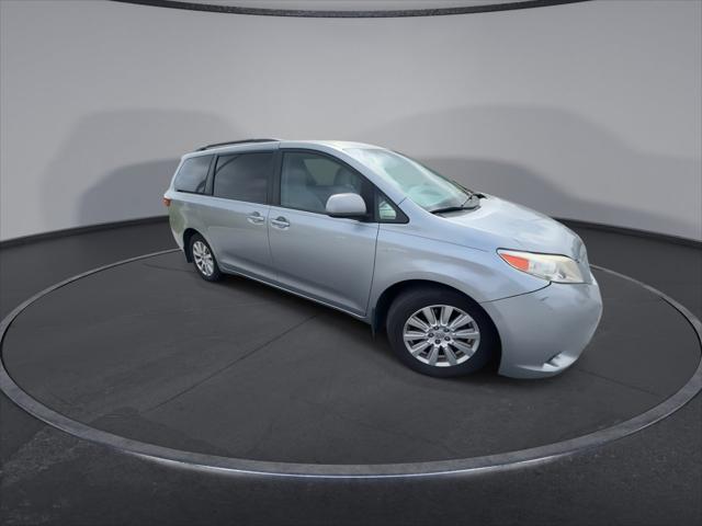 2017 Toyota Sienna LE 7 Passenger