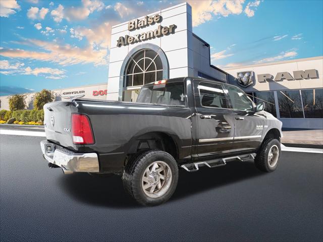 2018 RAM 1500 Big Horn Crew Cab 4x4 57 Box