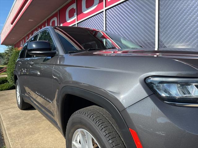 2022 Jeep Grand Cherokee L Laredo 4x4