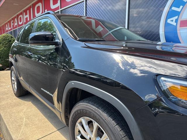 2022 Jeep Cherokee Latitude Lux 4x4 2022 Jeep Cherokee Latitude Lux 4x4