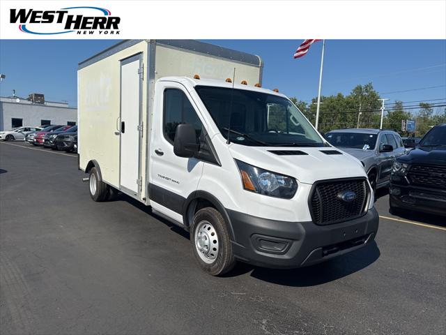 2022 Ford Transit-350 Cutaway Base