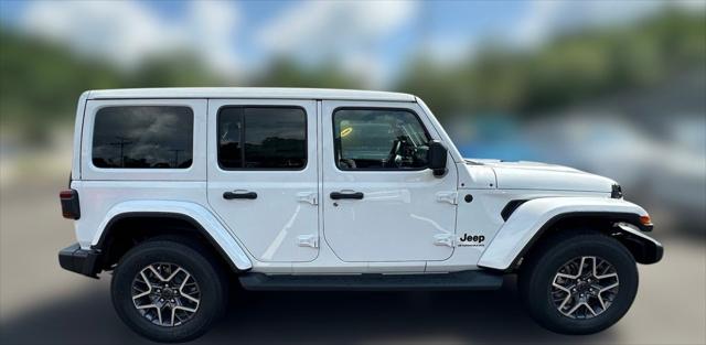 2025 Jeep Wrangler WRANGLER 4-DOOR SAHARA