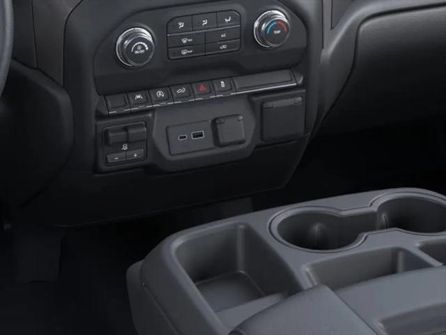 2025 GMC Sierra 1500 4WD Crew Cab Short Box Pro