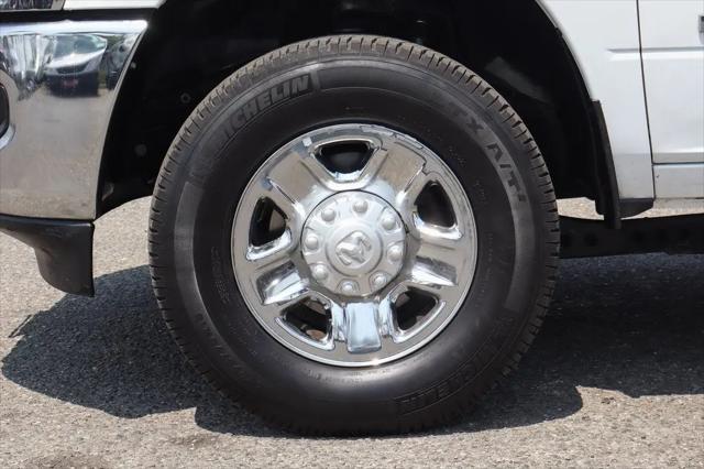 2021 Ram 3500 Big Horn Crew Cab 4x4 8' Box