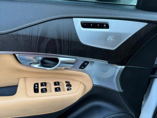 2021 Volvo XC90 Recharge T8 Inscription 7 Passenger