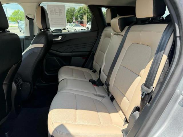 2022 Ford Escape SEL Hybrid