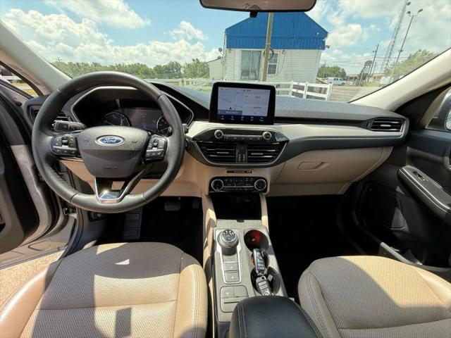 2022 Ford Escape SEL Hybrid