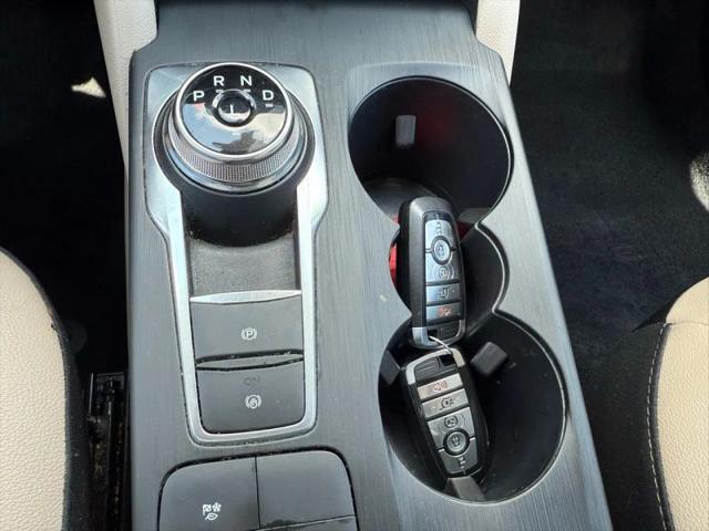 2022 Ford Escape SEL Hybrid