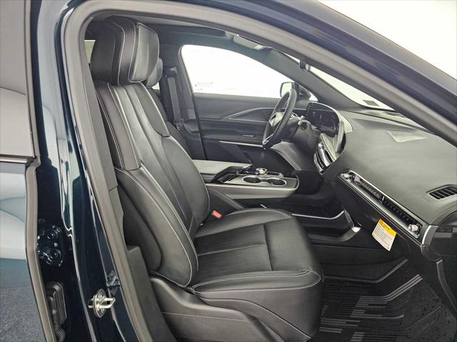 2025 Cadillac iQ Luxury w/1SE