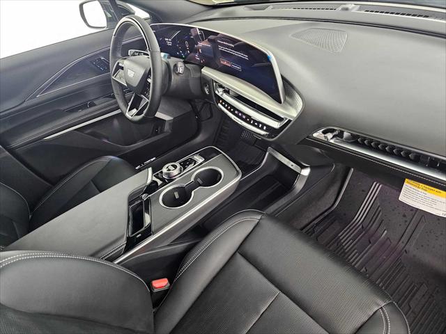 2025 Cadillac iQ Luxury w/1SE