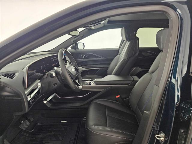 2025 Cadillac iQ Luxury w/1SE