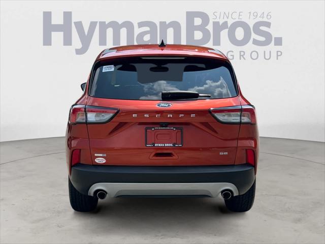 2020 Ford Escape SE