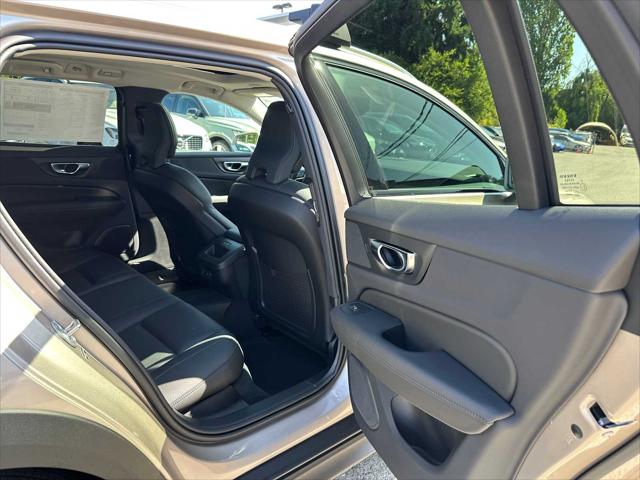 2026 Volvo V60 Cross Country Plus, B5 AWD Gas (mild hybrid)