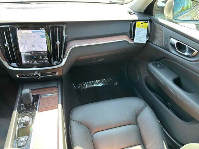 2026 Volvo V60 Cross Country Plus, B5 AWD Gas (mild hybrid)