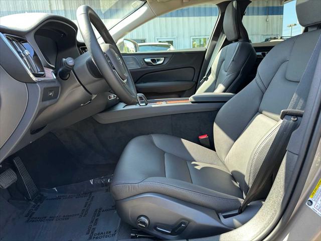 2026 Volvo V60 Cross Country Plus, B5 AWD Gas (mild hybrid)