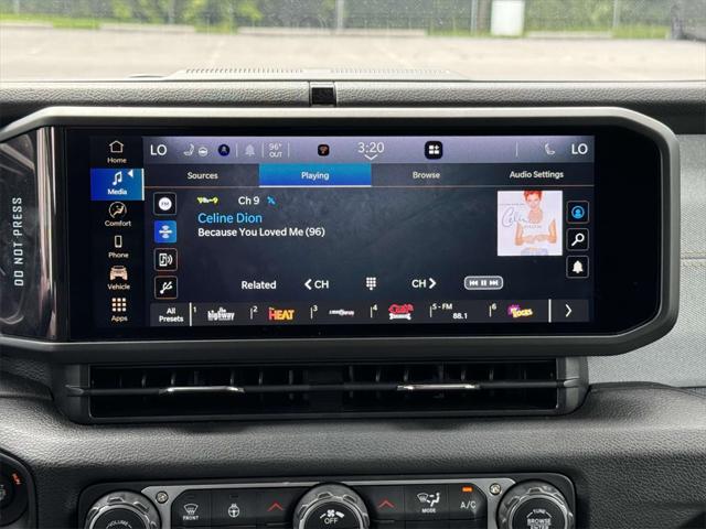 2025 Jeep Wrangler 4-Door Summit 4x4 2025 Jeep Wrangler 4-Door Summit 4x4