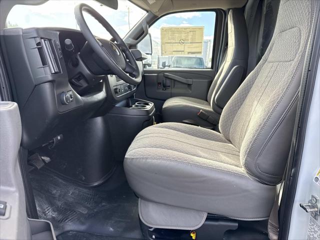 2025 Chevrolet Express Cutaway Work Van