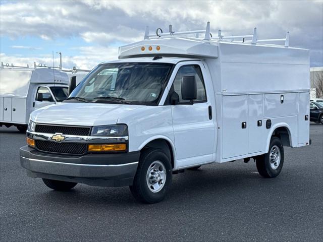2025 Chevrolet Express Cutaway Work Van