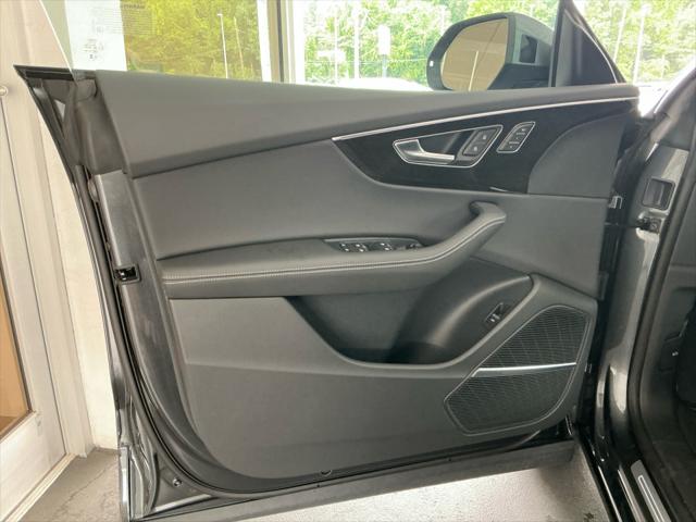 2025 Audi Q8 Premium Plus 55 TFSI quattro
