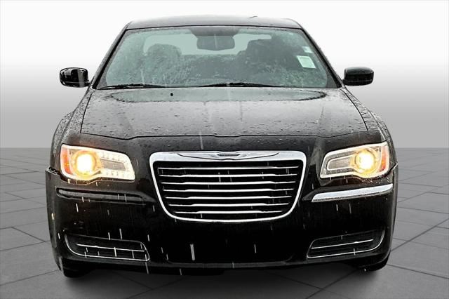 2012 Chrysler 300 Unknown