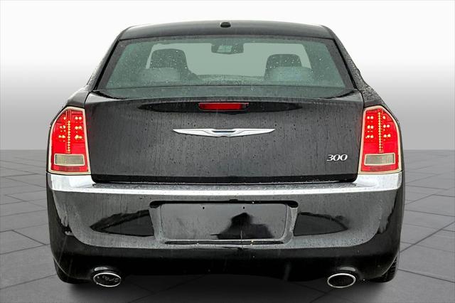 2012 Chrysler 300 Unknown