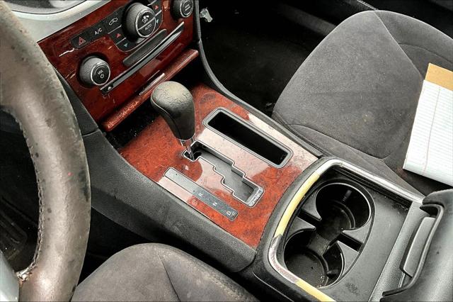 2012 Chrysler 300 Unknown