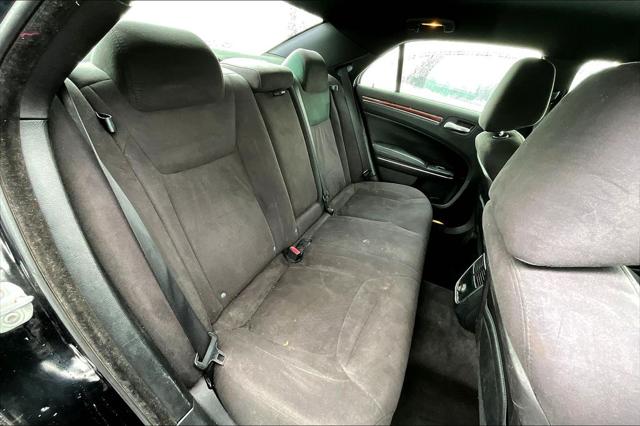 2012 Chrysler 300 Unknown
