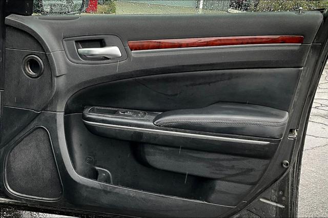 2012 Chrysler 300 Unknown