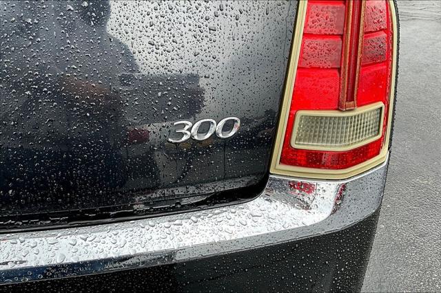 2012 Chrysler 300 Unknown