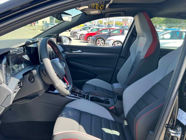 2025 Volkswagen Golf GTI 2.0T SE
