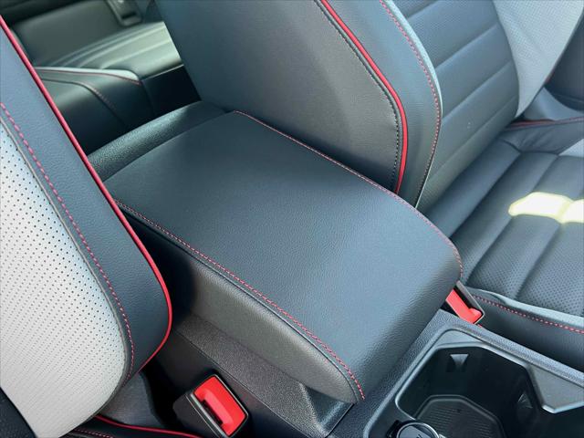 2025 Volkswagen Golf GTI 2.0T SE