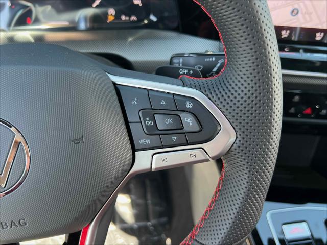 2025 Volkswagen Golf GTI 2.0T SE