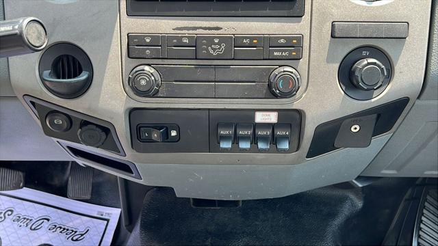 2017 Ford F-650 Base