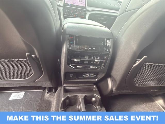 2025 Jeep Grand Cherokee L Limited 4x4