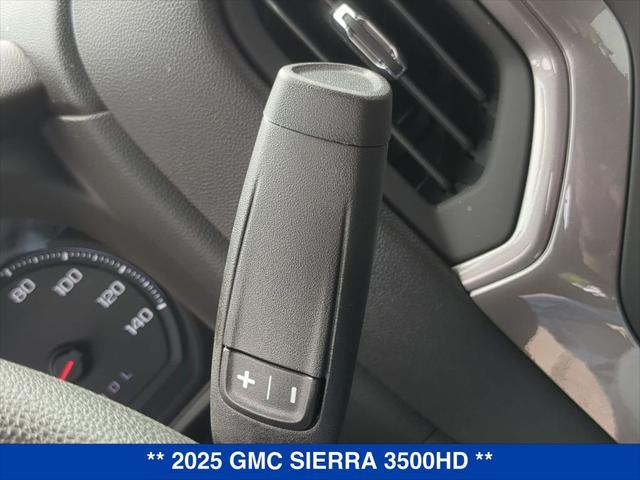 2025 GMC Sierra 3500HD 4WD Double Cab Long Bed Pro