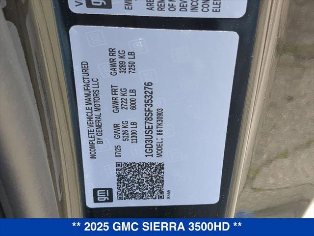 2025 GMC Sierra 3500HD 4WD Double Cab Long Bed Pro