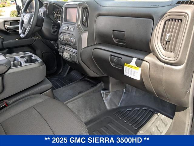 2025 GMC Sierra 3500HD 4WD Double Cab Long Bed Pro