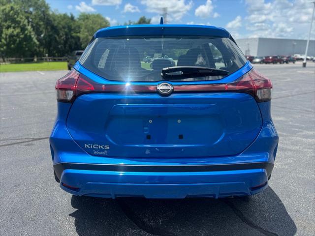 2025 Nissan Kicks S