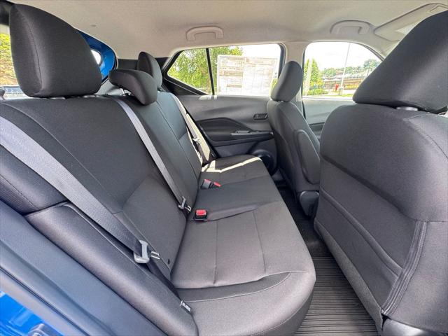 2025 Nissan Kicks S