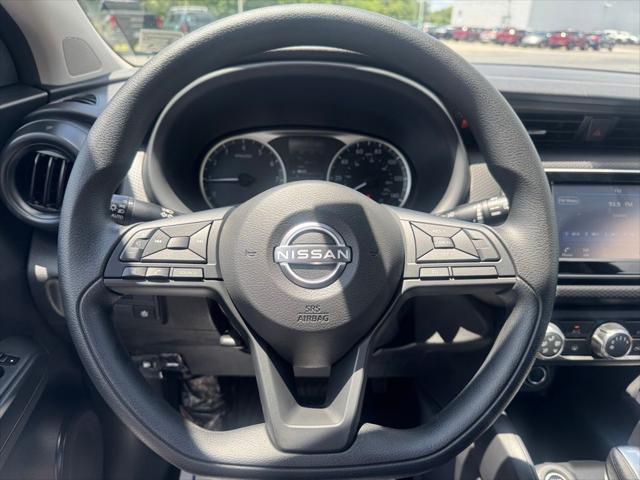 2025 Nissan Kicks S