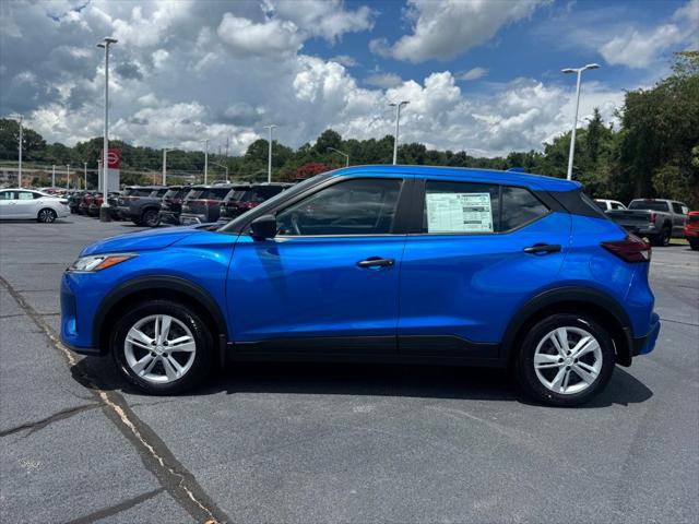 2025 Nissan Kicks S