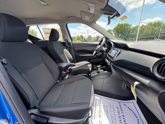 2025 Nissan Kicks S