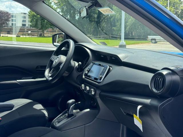 2025 Nissan Kicks S