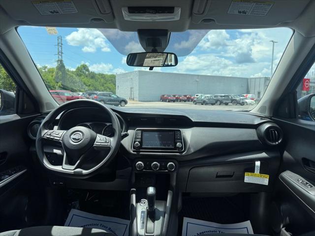 2025 Nissan Kicks S
