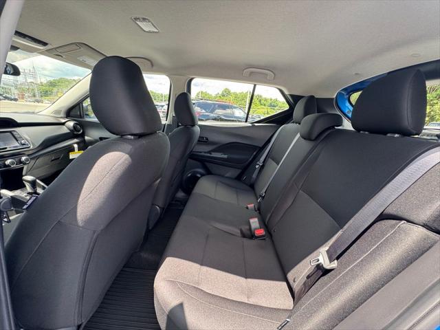 2025 Nissan Kicks S