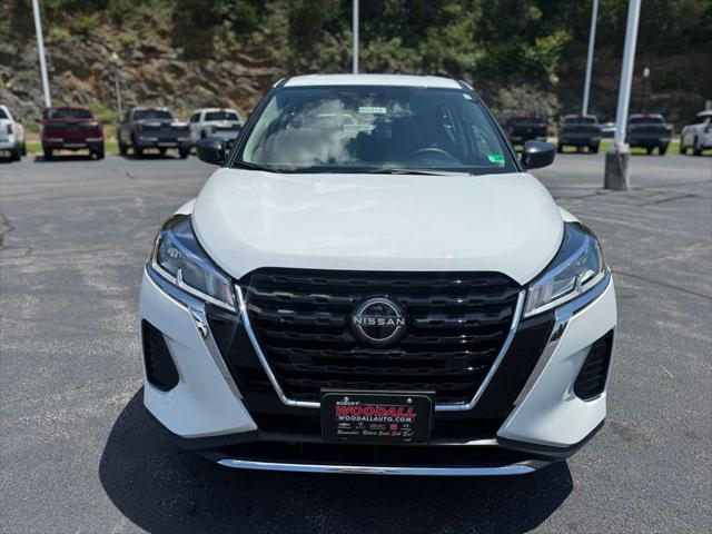 2025 Nissan Kicks S