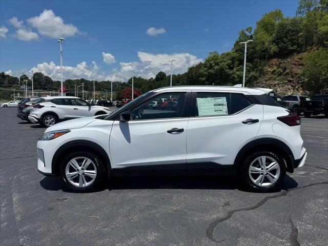 2025 Nissan Kicks S