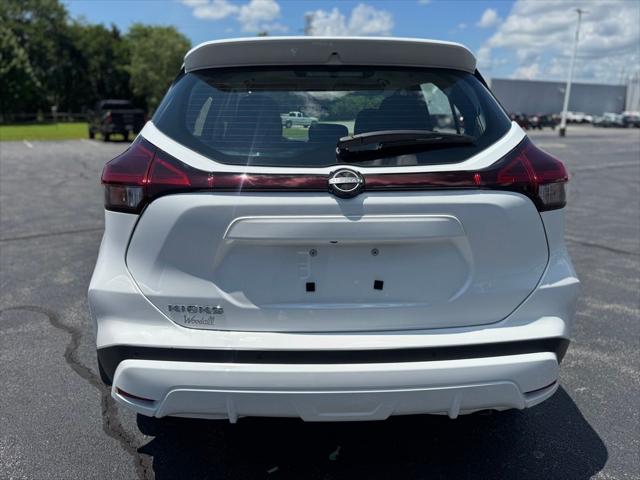 2025 Nissan Kicks S